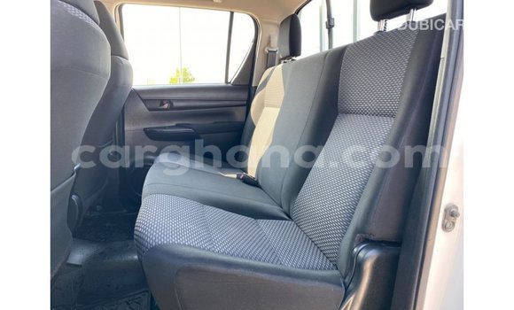 Buy Import Toyota Hilux White Car in Import - Dubai in Ashanti Buy Import Toyota Hilux White Car in Import - Dubai in Ashanti