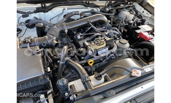 Buy Import Toyota Hilux White Car in Import - Dubai in Ashanti Buy Import Toyota Hilux White Car in Import - Dubai in Ashanti