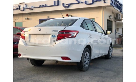 Ra Imported Toyota Yaris funfun Ọkọ̀ in Import - Dubai ni Ashanti Ra Imported Toyota Yaris funfun Ọkọ̀ in Import - Dubai ni Ashanti