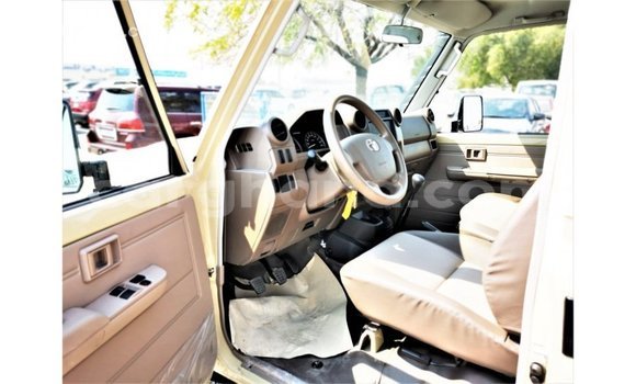 Sayi Imported Toyota Land Cruiser M Mota in Import - Dubai a Ashanti Sayi Imported Toyota Land Cruiser M Mota in Import - Dubai a Ashanti