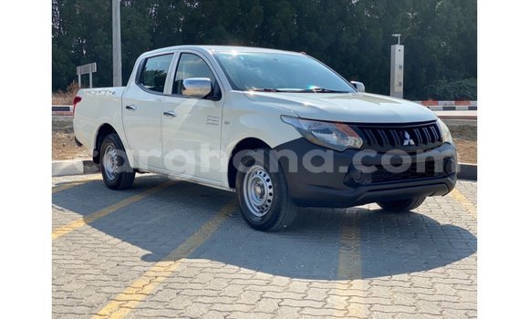 Sayi Imported Mitsubishi L200 White Mota in Import - Dubai a Ashanti Sayi Imported Mitsubishi L200 White Mota in Import - Dubai a Ashanti