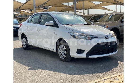 Ra Imported Toyota Yaris funfun Ọkọ̀ in Import - Dubai ni Ashanti Ra Imported Toyota Yaris funfun Ọkọ̀ in Import - Dubai ni Ashanti