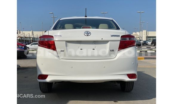 Ra Imported Toyota Yaris funfun Ọkọ̀ in Import - Dubai ni Ashanti Ra Imported Toyota Yaris funfun Ọkọ̀ in Import - Dubai ni Ashanti