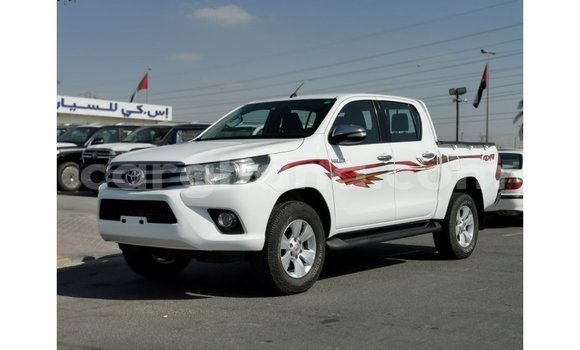 Ra Imported Toyota Hilux funfun Ọkọ̀ in Import - Dubai ni Ashanti Ra Imported Toyota Hilux funfun Ọkọ̀ in Import - Dubai ni Ashanti