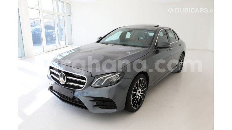 Big with watermark mercedes benz 914 ashanti import dubai 12710