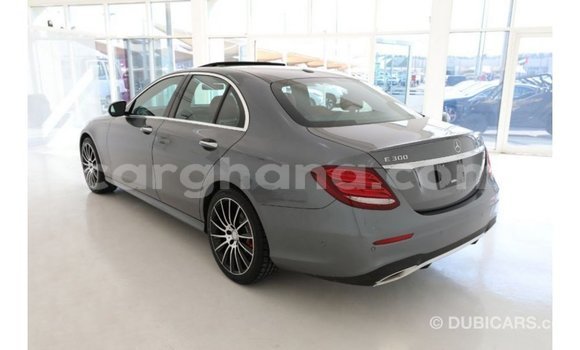 Ra Imported Mercedes‒Benz 914 Miiran Ọkọ̀ akẹ́rù ńlá in Import - Dubai ni Ashanti Ra Imported Mercedes‒Benz 914 Miiran Ọkọ̀ akẹ́rù ńlá in Import - Dubai ni Ashanti