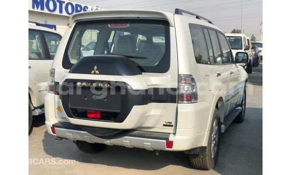 Sayi Imported Mitsubishi Pajero White Mota in Import - Dubai a Ashanti Sayi Imported Mitsubishi Pajero White Mota in Import - Dubai a Ashanti