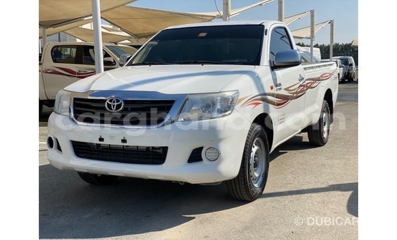 Ra Imported Toyota Hilux funfun Ọkọ̀ in Import - Dubai ni Ashanti Ra Imported Toyota Hilux funfun Ọkọ̀ in Import - Dubai ni Ashanti