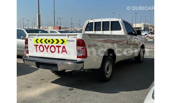 Ra Imported Toyota Hilux funfun Ọkọ̀ in Import - Dubai ni Ashanti Ra Imported Toyota Hilux funfun Ọkọ̀ in Import - Dubai ni Ashanti