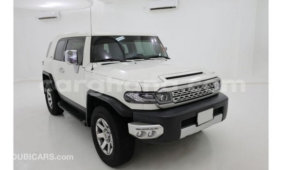 Buy Import Toyota FJ Cruiser White Car in Import - Dubai in Ashanti Buy Import Toyota FJ Cruiser White Car in Import - Dubai in Ashanti