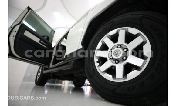 Buy Import Toyota FJ Cruiser White Car in Import - Dubai in Ashanti Buy Import Toyota FJ Cruiser White Car in Import - Dubai in Ashanti