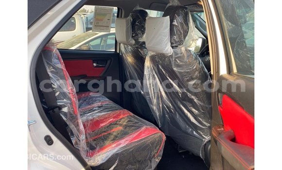 Buy Import Toyota Fortuner White Car in Import - Dubai in Ashanti Buy Import Toyota Fortuner White Car in Import - Dubai in Ashanti
