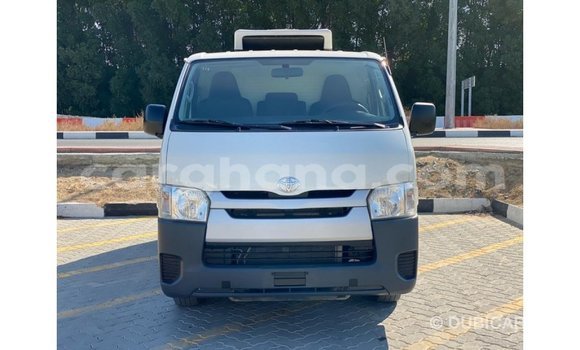 Sayi Imported Toyota Hiace White Mota in Import - Dubai a Ashanti Sayi Imported Toyota Hiace White Mota in Import - Dubai a Ashanti