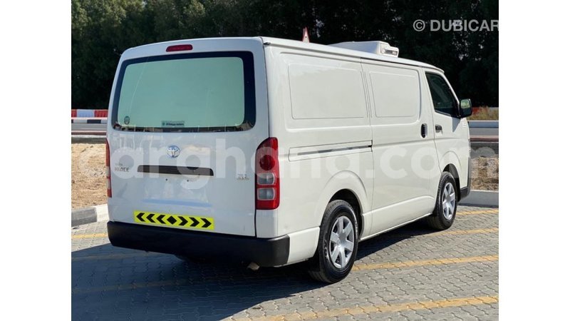 Big with watermark toyota hiace ashanti import dubai 12760