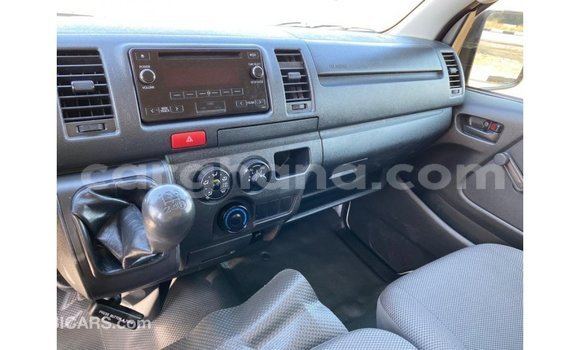 Sayi Imported Toyota Hiace White Mota in Import - Dubai a Ashanti Sayi Imported Toyota Hiace White Mota in Import - Dubai a Ashanti