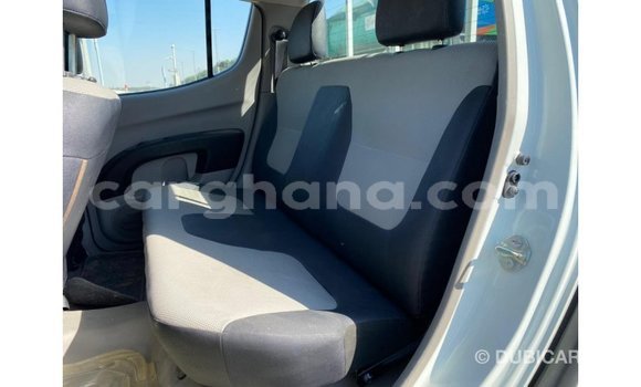 Sayi Imported Mitsubishi L200 White Mota in Import - Dubai a Ashanti Sayi Imported Mitsubishi L200 White Mota in Import - Dubai a Ashanti