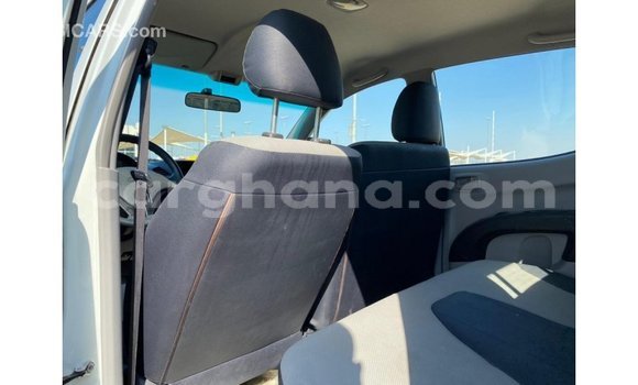 Sayi Imported Mitsubishi L200 White Mota in Import - Dubai a Ashanti Sayi Imported Mitsubishi L200 White Mota in Import - Dubai a Ashanti