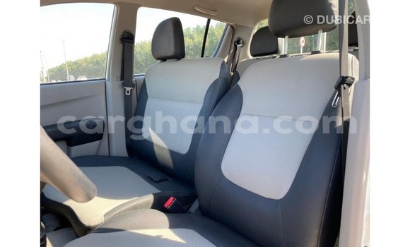 Sayi Imported Mitsubishi L200 White Mota in Import - Dubai a Ashanti Sayi Imported Mitsubishi L200 White Mota in Import - Dubai a Ashanti