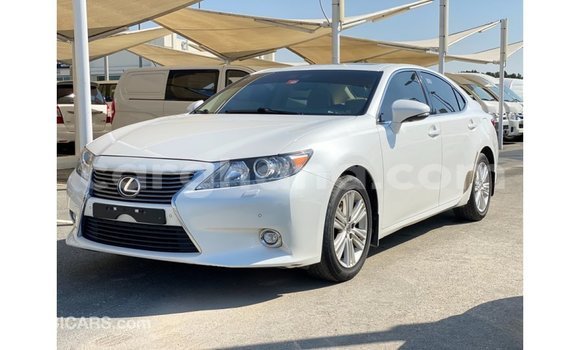 Buy Import Lexus ES White Car in Import - Dubai in Ashanti Buy Import Lexus ES White Car in Import - Dubai in Ashanti