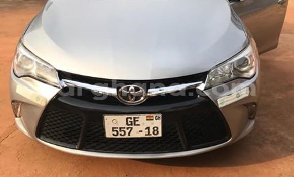 Sayi Na hannu Toyota Camry Azurfa Mota in Accra a Greater Accra Sayi Na hannu Toyota Camry Azurfa Mota in Accra a Greater Accra