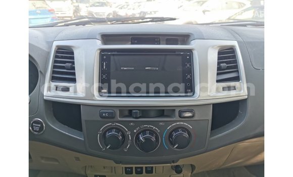 Sayi Imported Toyota Fortuner White Mota in Import - Dubai a Ashanti Sayi Imported Toyota Fortuner White Mota in Import - Dubai a Ashanti