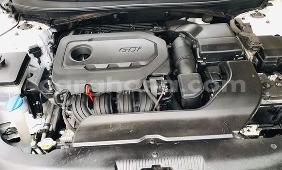 Sayi Na hannu Hyundai Sonata White Mota in Accra a Greater Accra Sayi Na hannu Hyundai Sonata White Mota in Accra a Greater Accra