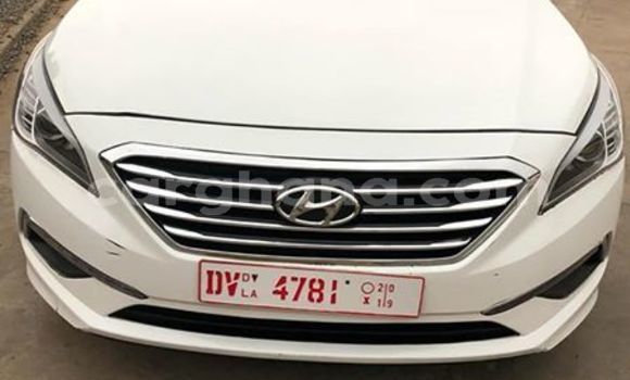 Sayi Na hannu Hyundai Sonata White Mota in Accra a Greater Accra Sayi Na hannu Hyundai Sonata White Mota in Accra a Greater Accra