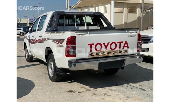 Buy Import Toyota Hilux White Car in Import - Dubai in Ashanti Buy Import Toyota Hilux White Car in Import - Dubai in Ashanti