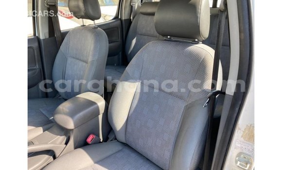 Buy Import Toyota Hilux White Car in Import - Dubai in Ashanti Buy Import Toyota Hilux White Car in Import - Dubai in Ashanti