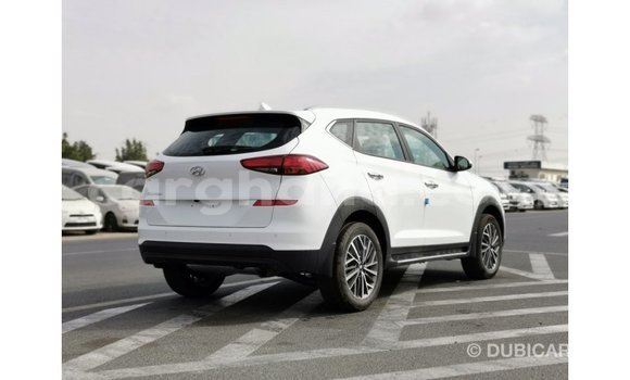Sayi Imported Hyundai Tucson White Mota in Import - Dubai a Ashanti Sayi Imported Hyundai Tucson White Mota in Import - Dubai a Ashanti