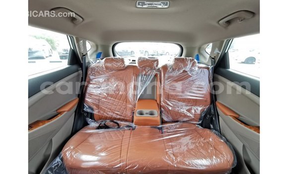 Sayi Imported Hyundai Tucson White Mota in Import - Dubai a Ashanti Sayi Imported Hyundai Tucson White Mota in Import - Dubai a Ashanti