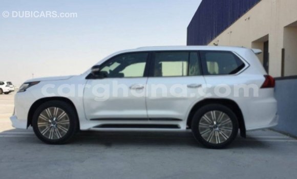 Ra Imported Lexus LX funfun Ọkọ̀ in Import - Dubai ni Ashanti Ra Imported Lexus LX funfun Ọkọ̀ in Import - Dubai ni Ashanti