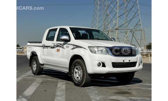 Buy Import Toyota Hilux White Car in Import - Dubai in Ashanti Buy Import Toyota Hilux White Car in Import - Dubai in Ashanti