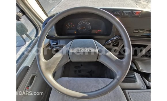 Buy Import Toyota Coaster White Car in Import - Dubai in Ashanti Buy Import Toyota Coaster White Car in Import - Dubai in Ashanti