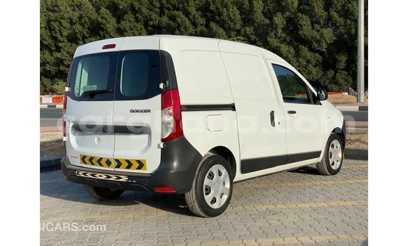 Buy Import Renault 6 White Car in Import - Dubai in Ashanti Buy Import Renault 6 White Car in Import - Dubai in Ashanti