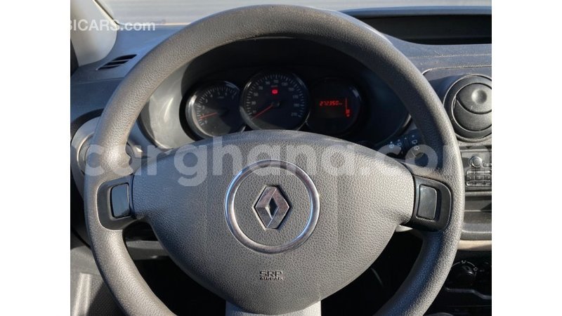 Big with watermark renault 6 ashanti import dubai 12857