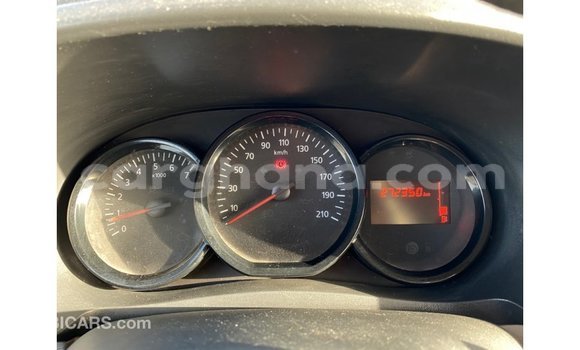 Buy Import Renault 6 White Car in Import - Dubai in Ashanti Buy Import Renault 6 White Car in Import - Dubai in Ashanti