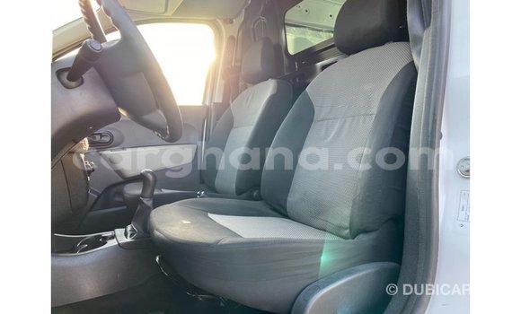 Buy Import Renault 6 White Car in Import - Dubai in Ashanti Buy Import Renault 6 White Car in Import - Dubai in Ashanti