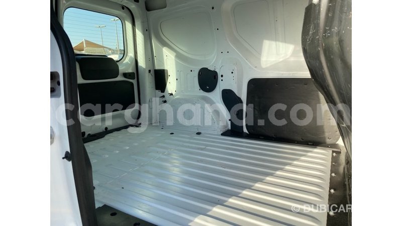 Big with watermark renault 6 ashanti import dubai 12857