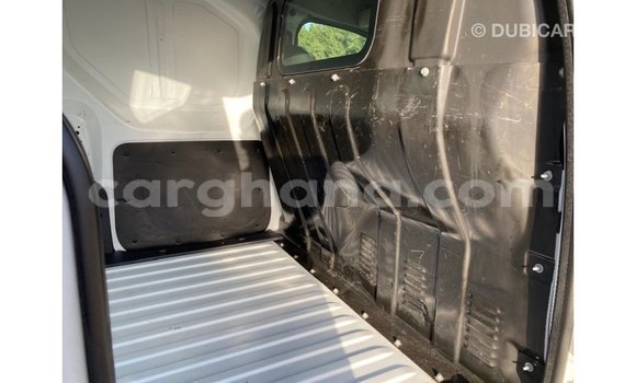 Buy Import Renault 6 White Car in Import - Dubai in Ashanti Buy Import Renault 6 White Car in Import - Dubai in Ashanti