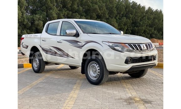 Buy Import Mitsubishi L200 White Car in Import - Dubai in Ashanti Buy Import Mitsubishi L200 White Car in Import - Dubai in Ashanti