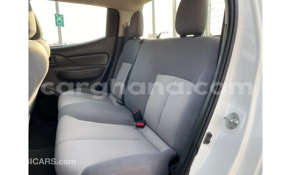 Buy Import Mitsubishi L200 White Car in Import - Dubai in Ashanti Buy Import Mitsubishi L200 White Car in Import - Dubai in Ashanti