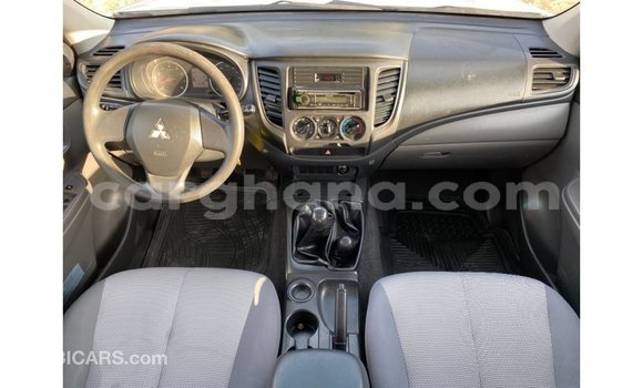 Buy Import Mitsubishi L200 White Car in Import - Dubai in Ashanti Buy Import Mitsubishi L200 White Car in Import - Dubai in Ashanti
