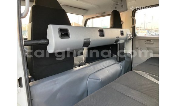 Ra Imported Mitsubishi i funfun Ọkọ̀ in Import - Dubai ni Ashanti Ra Imported Mitsubishi i funfun Ọkọ̀ in Import - Dubai ni Ashanti