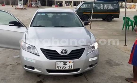 Ra Àlòkù Toyota Camry Silver Ọkọ̀ in Accra ni Greater Accra Ra Àlòkù Toyota Camry Silver Ọkọ̀ in Accra ni Greater Accra