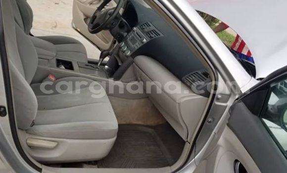 Ra Àlòkù Toyota Camry Silver Ọkọ̀ in Accra ni Greater Accra Ra Àlòkù Toyota Camry Silver Ọkọ̀ in Accra ni Greater Accra