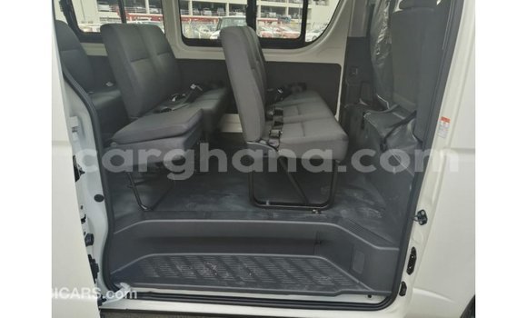 Sayi Imported Toyota Hiace White Mota in Import - Dubai a Ashanti Sayi Imported Toyota Hiace White Mota in Import - Dubai a Ashanti