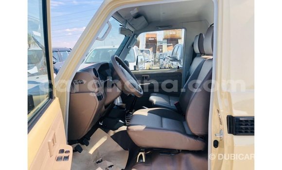 Buy Import Toyota Land Cruiser Beige Car in Import - Dubai in Ashanti Buy Import Toyota Land Cruiser Beige Car in Import - Dubai in Ashanti