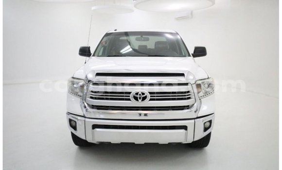 Sayi Imported Toyota Tundra White Mota in Import - Dubai a Ashanti Sayi Imported Toyota Tundra White Mota in Import - Dubai a Ashanti
