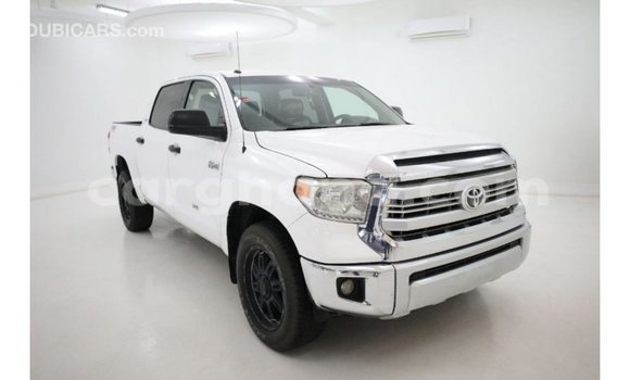 Sayi Imported Toyota Tundra White Mota in Import - Dubai a Ashanti Sayi Imported Toyota Tundra White Mota in Import - Dubai a Ashanti